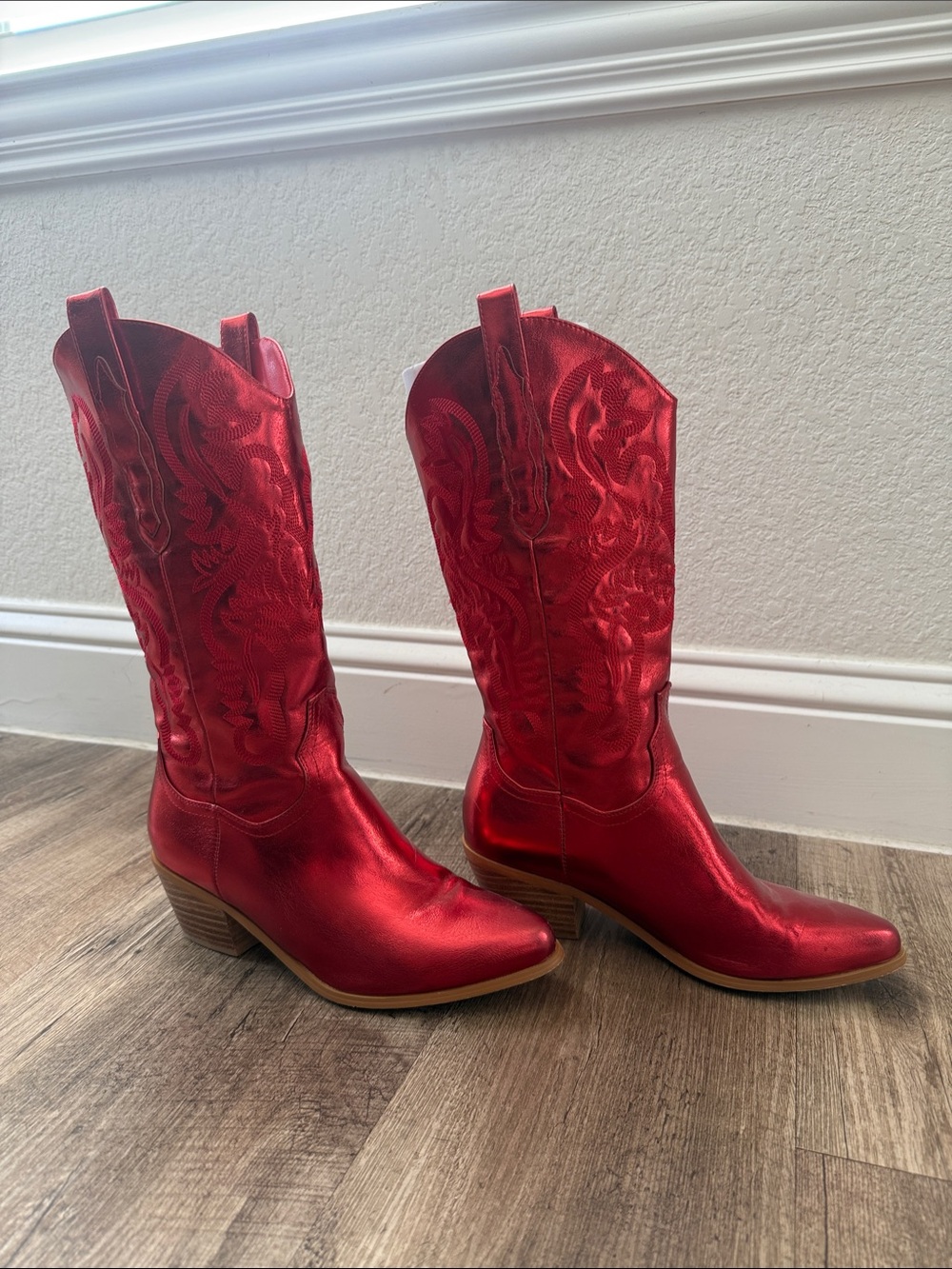 Women's Red Metallic Western Boots - Fashion Cowboy Style